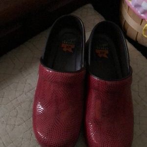 Red Dansko  xp size 37 worn twice